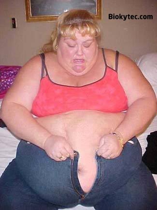 gorda abrochandose el pantalon - www.Biokytec.com