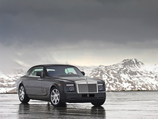 [2009-Rolls-Royce-Phantom-Coupe-Front-Angle-1-1280x960[1].jpg]