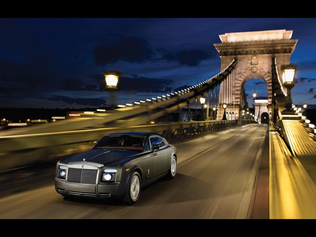 [2009-Rolls-Royce-Phantom-Coupe-Front-Angle-Speed-Brigde-1280x960[1].jpg]