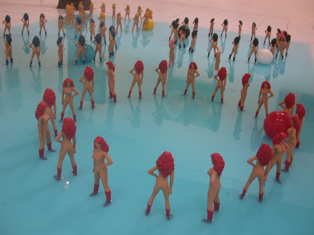 23 Perempuan Pameran Lukisan