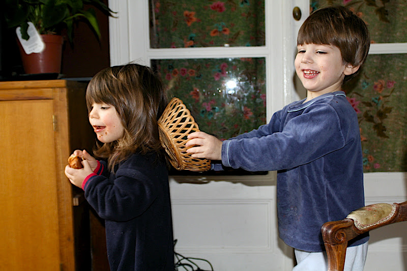 Поститесь? Нуну. А мы плюшками балуемся. 