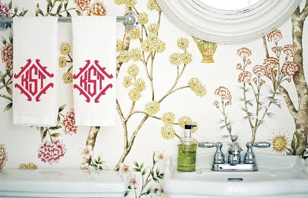 [lonnymonogramtowels1.jpg]