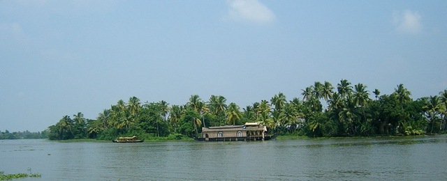 [house_boat_[3].jpg]