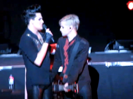 Adommy Gif