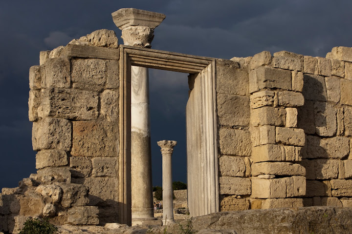 Храмы, церкви, соборы и разные святые места (фото)