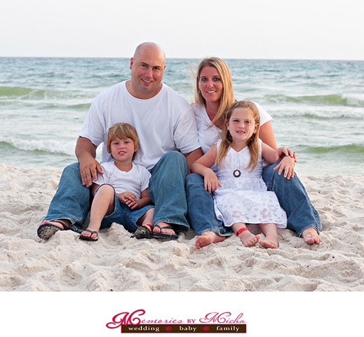 [Andrea Freeman and fam1 copy blogger[3].jpg]