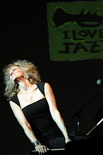Show da pianista Judy Carmichael e do Guitarrista James Cirillo no Festival I Love Jazz, no Teatro do Memorial JK em Brasília.