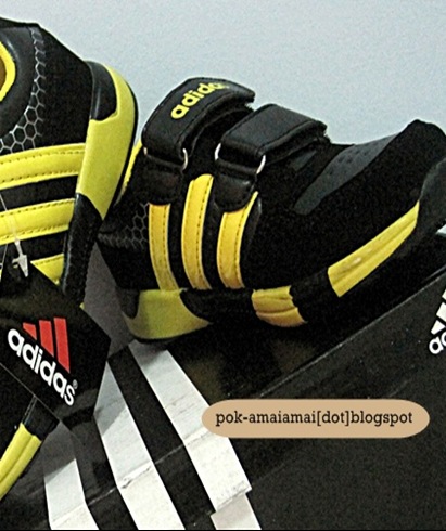adidas shoes yellow stripes