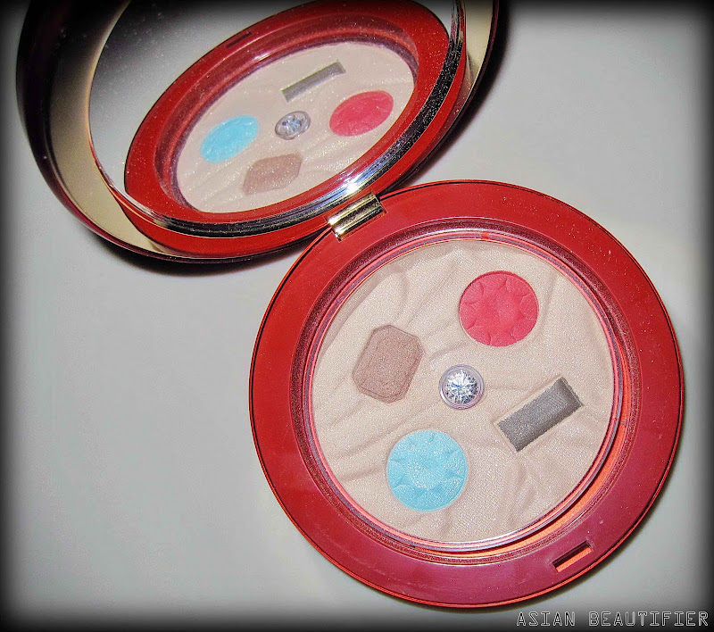 Diamond Drops Precious Compact Powder by Lancaster in Shade 002 Diamond Drops Precious Compact Powder by Lancaster in Shade 002