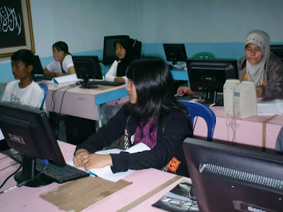 DIGITAL CAMERA