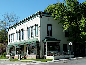 The Inn on the Library Lawn