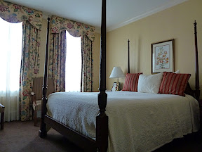 Planters Inn Room