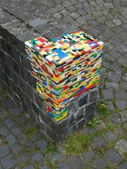 brick-wall-corner-fixed-with-legos