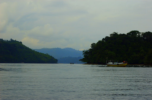 Selat Sendang Biru