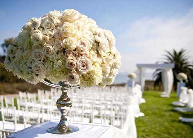 [02_lizzieUrnCUlouloudi8.jpg]