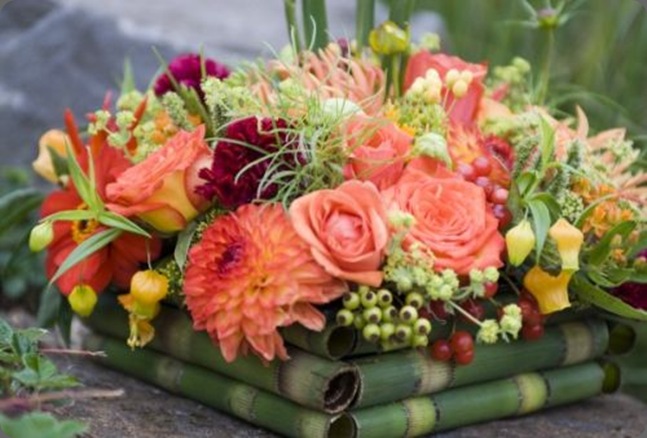 orange-dahlias-and-summer-flowers-detail-Françoise-Weeks orange-dahlias-and-summer-flowers-detail-Françoise-Weeks