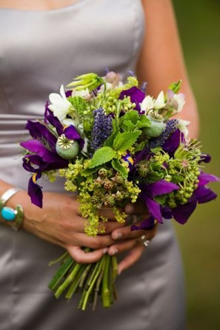 [greenandpurplebouque1PonziVineyardFr[2].jpg]