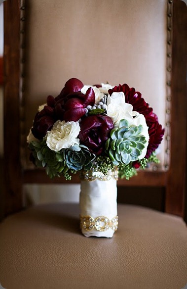 B 1  Bridal bouquet heavenly blooms