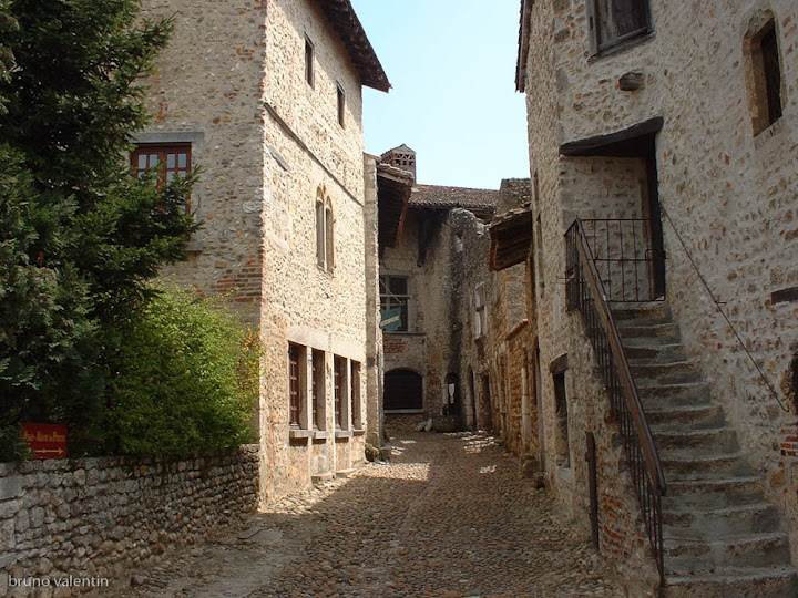 Pérouges