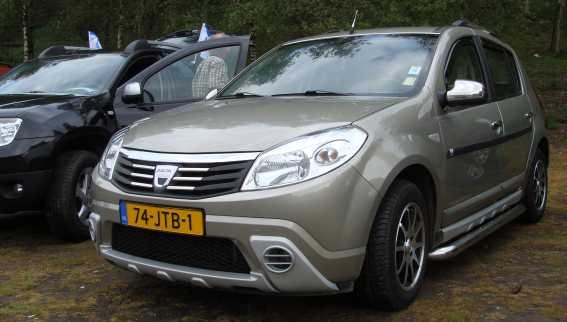 [Dacia Fandag 2011 05.jpg]