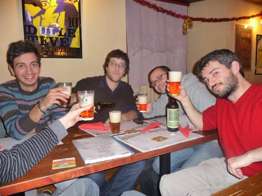 Lo staff di Pintaperfetta in pellegrinaggio allAbbazia (dicembre 2009)