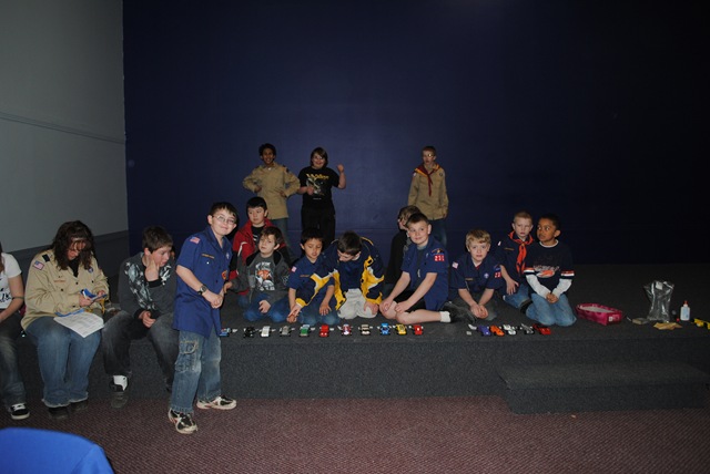 [Pinewood Derby 2010 004[2].jpg]