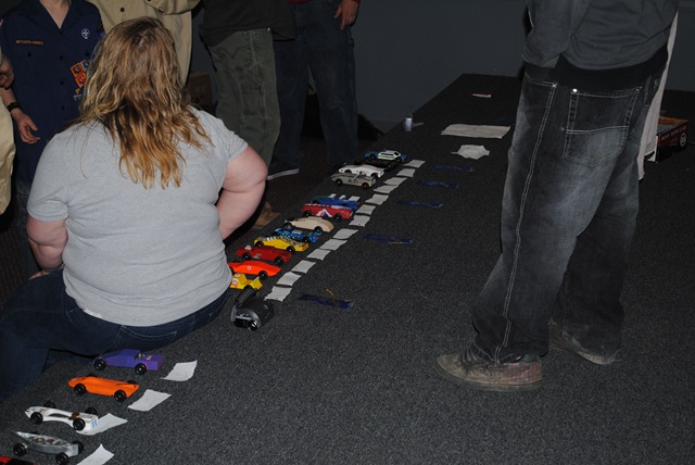 [Pinewood Derby 2010 009[2].jpg]