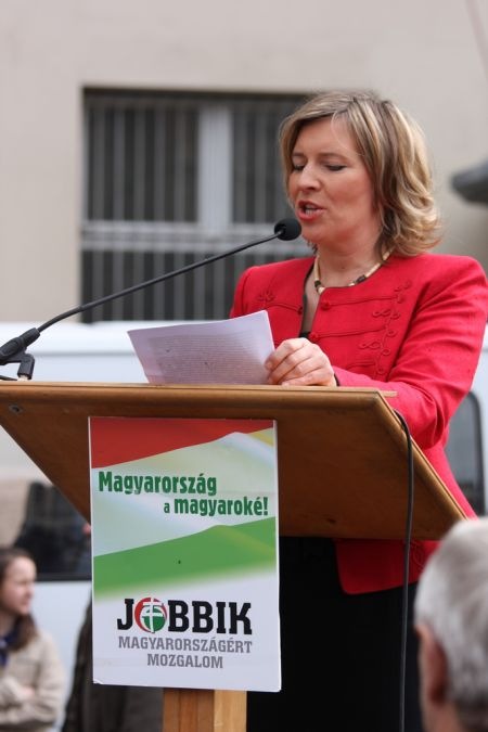 [jobbikma03[4].jpg]