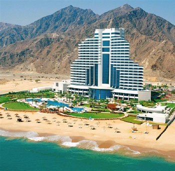 [28 3 2011 Le Meridien Al Aqah Beach Resort[4].jpg]