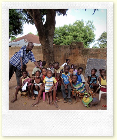 Bissau aula debaixo da árvore