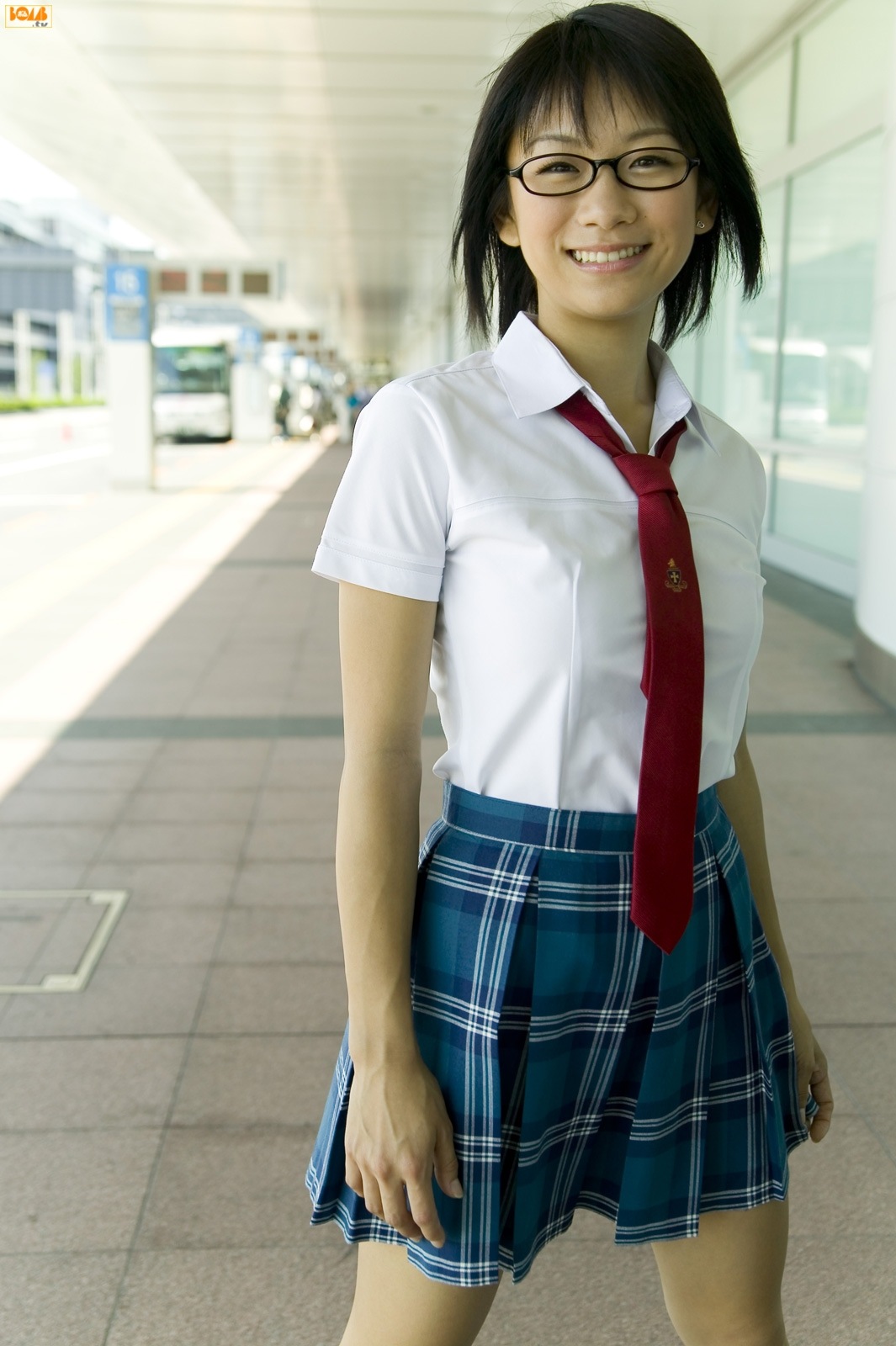 [SlickDog-AmiTokito_schoolgirl_02[2].jpg]
