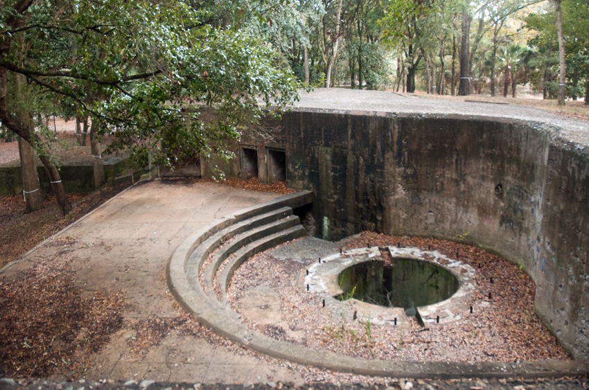 [001-fort-emplacement7.jpg]
