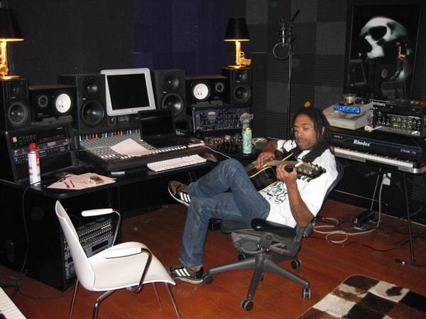 [PrevInMadChildsStudio[4].jpg]