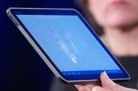 [Motorola-droid-xoom[2].jpg]