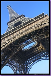 eiffel-tower-tilted_half