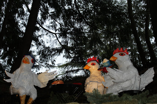 Three French Hens (Eiffel Tower in background)