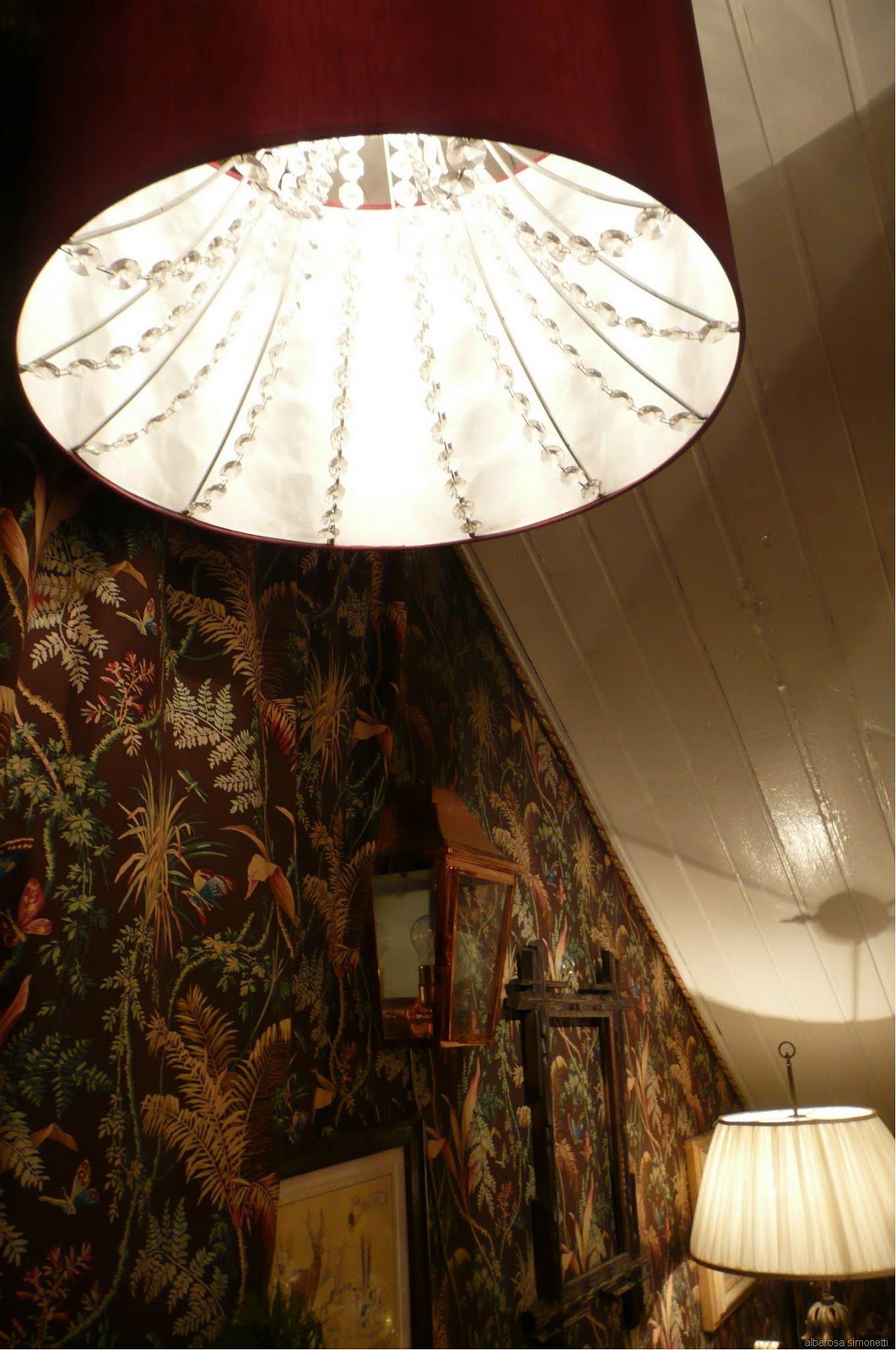 [20104285.jpg]