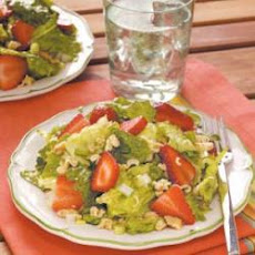 Crunchy Romaine Strawberry Salad