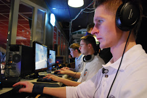 Crossfire Intel Challenge - Dzie� 3
