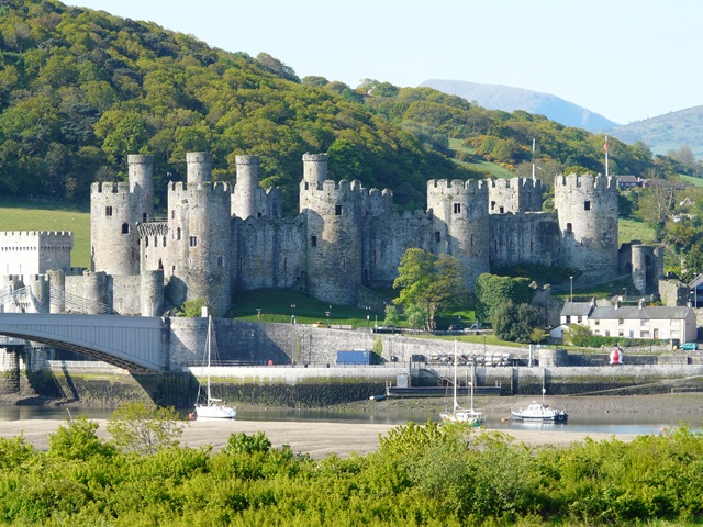 [Castle 001[3].jpg]