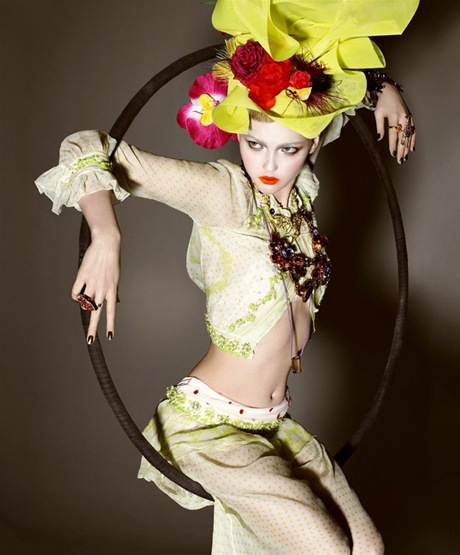Sasha Pivovarova - Circus Editorial 9