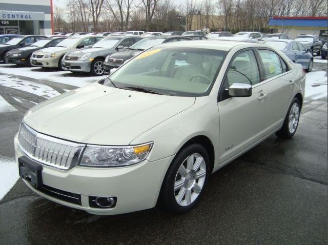 [Lincoln MKZ 2007 Q Car2[3].jpg]