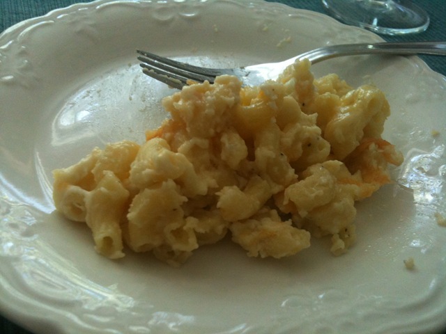 [macncheeseplate[2].jpg]