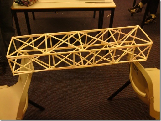 Bridge from straws: civil engineering + architecture (from Jerome Saad’s post) 