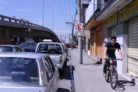  &ndash; No nos obliguen a subirnos a la vereda. &ndash; 28-jul-2010