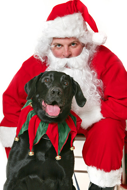 Santa and Marley GGLRR Santa Shoot 2010