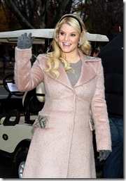 Jessica Simpson – 84th Macy’s Thanksgiving Day Parade
