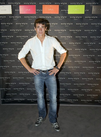[Juan José Ballesta Concierto Generacion Vaio[3].jpg]