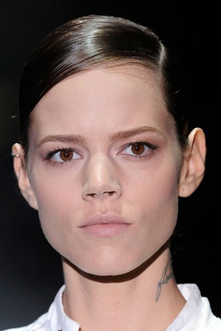 [androgynoushairstyle[4].jpg]