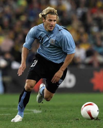 diego forlan uruguay sudafrica 2010